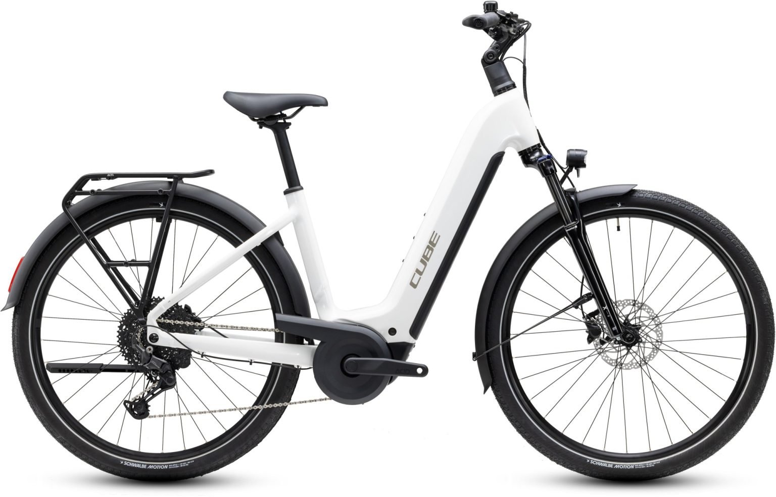 h3 VTC électrique Cube Touring Hybrid ONE 600 Easy Entry 2027, Bosch Performance 75 Nm, batterie 600 Wh – Image 1